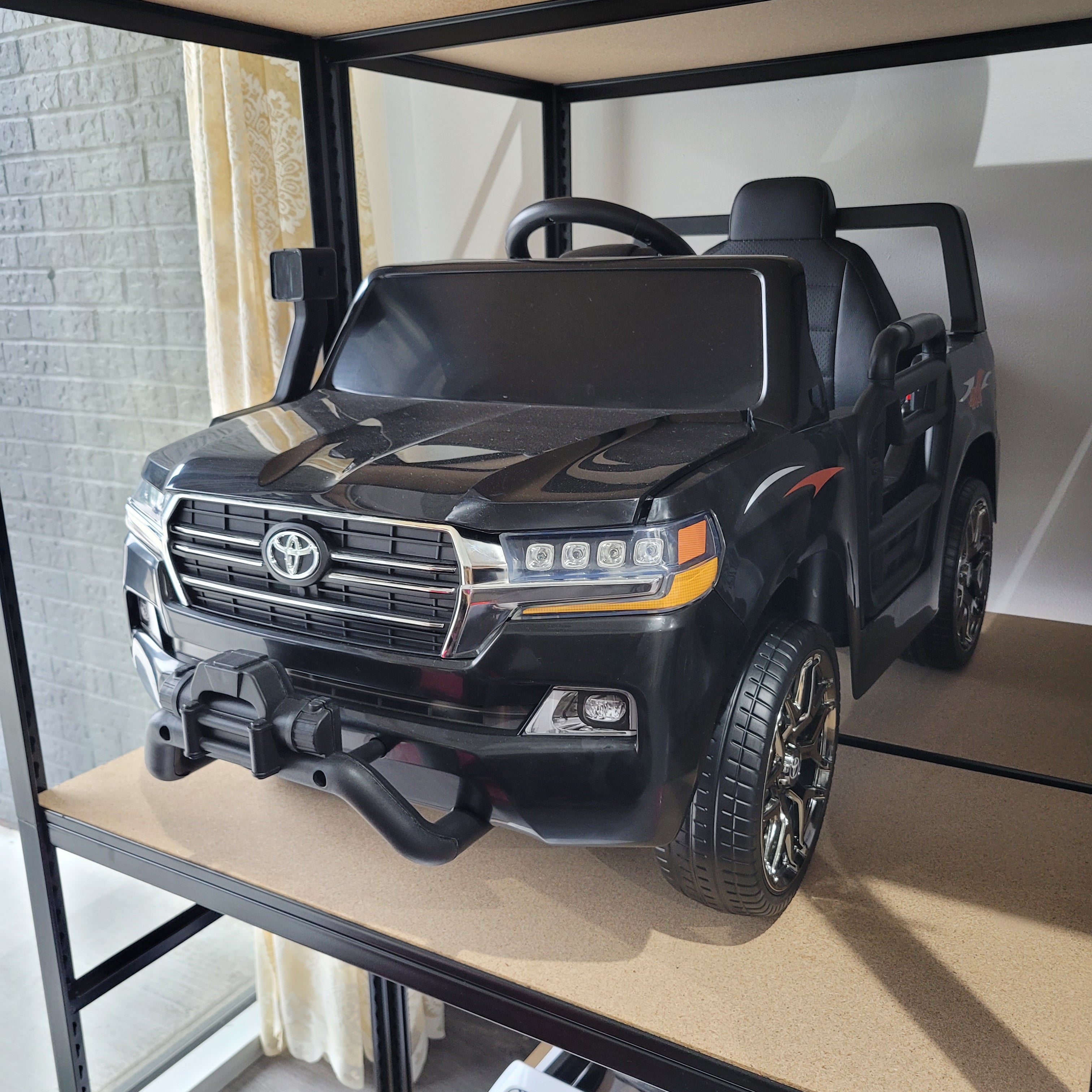 12V Toyota Land Cruiser 4X4 Kids Ride On Car with Remote Control